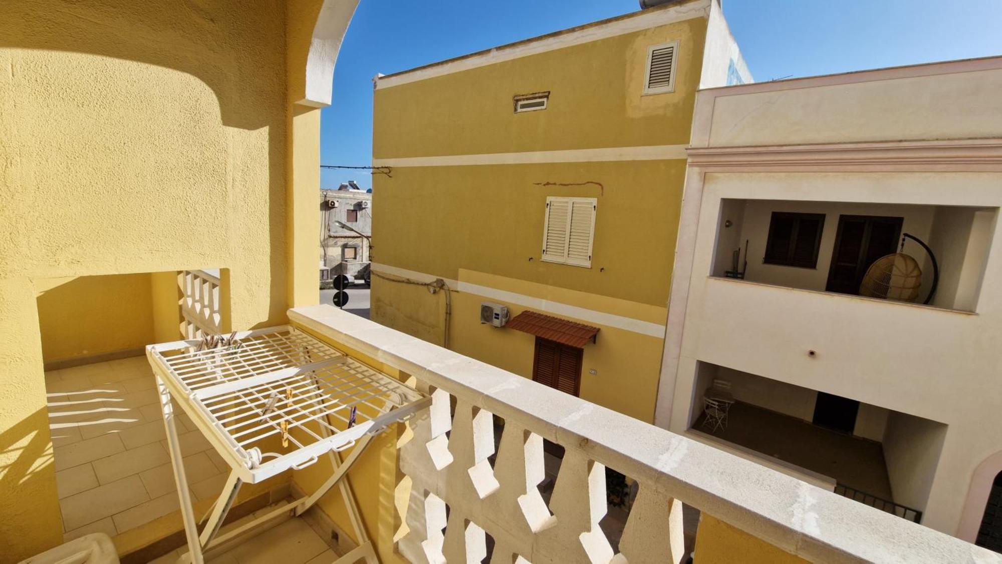 Hotel Le Pelagie Lampedusa Exteriör bild